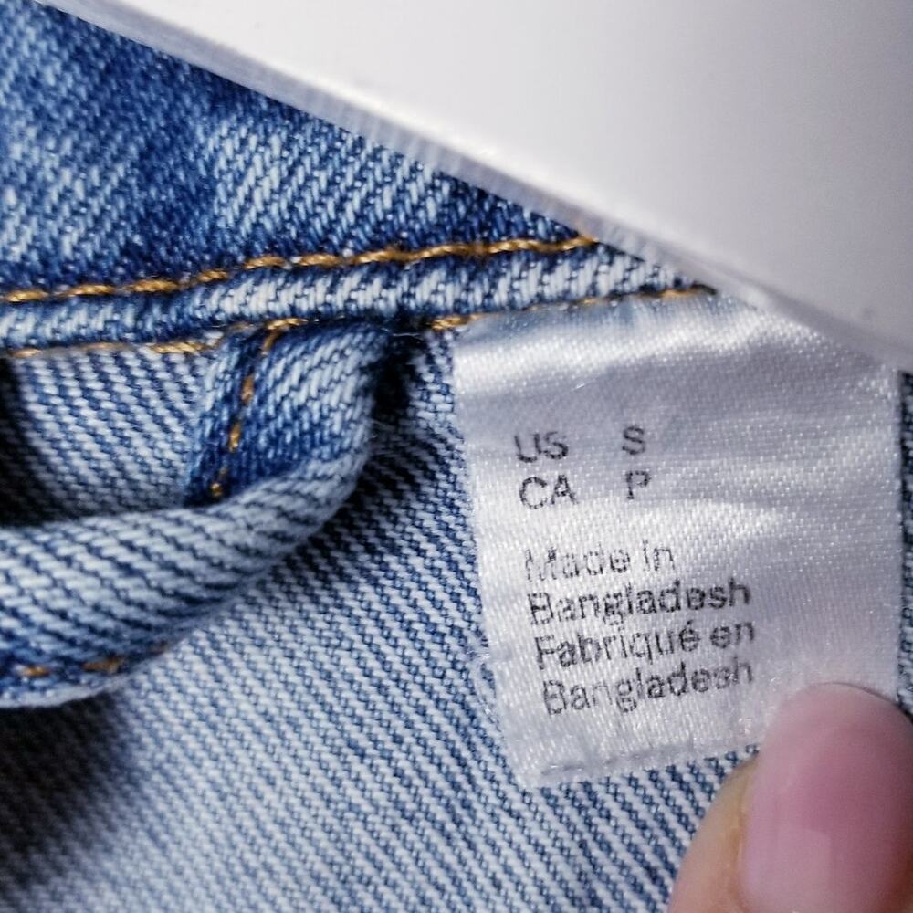 DIVIDED by H&M Denim Jacket Button Front Blue Jean Raw Hem - Size Small - Picture 6 of 7